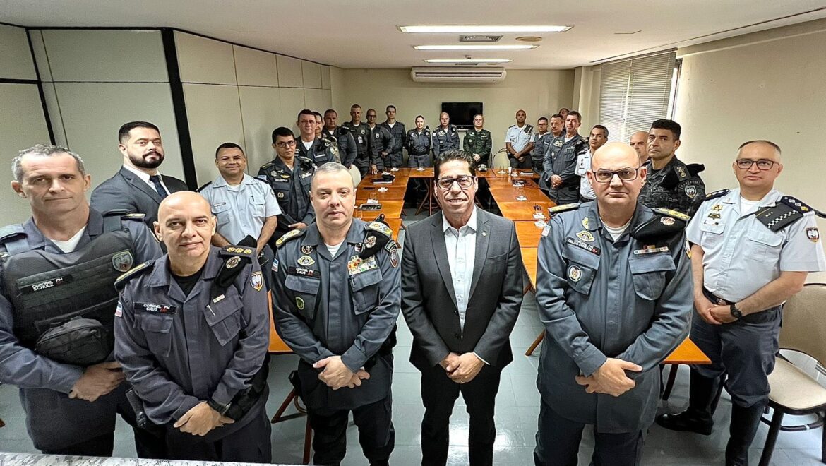 Presidente da Assembleia Legislativa e Comando da PM se reúnem