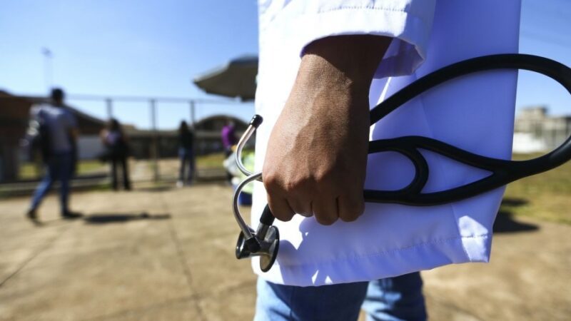 Serra conta com o reforço de 21 novos médicos através do Programa Mais Médicos na Secretaria de Saúde
