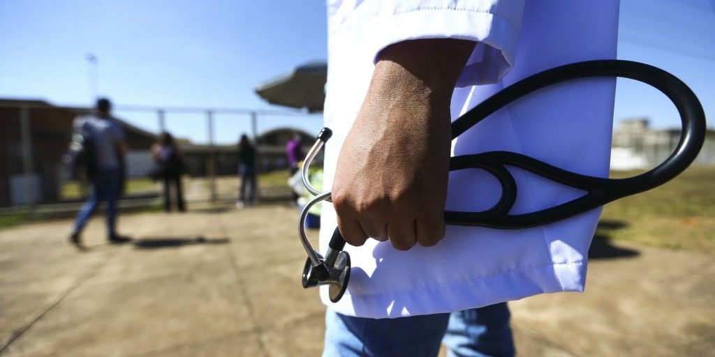 Serra conta com o reforço de 21 novos médicos através do Programa Mais Médicos na Secretaria de Saúde