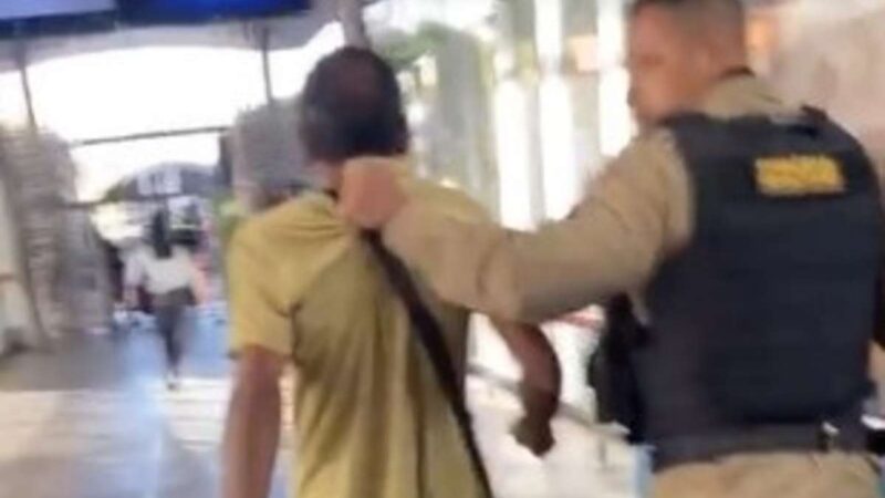 Homem é preso por importunação sexual dentro de ônibus na Serra