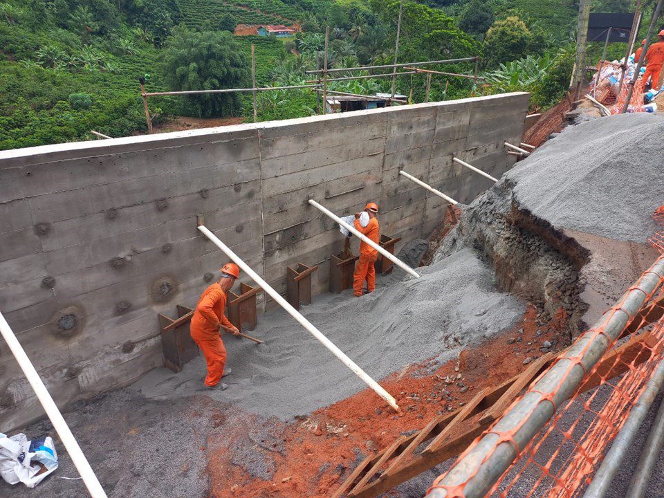 Obras no Km 97 entre Santa Teresa e Fundão estão bem adiantadas