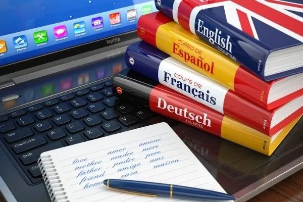 Termina nesta sexta-feira (23) período de inscrição para cursos de Língua Estrangeira
