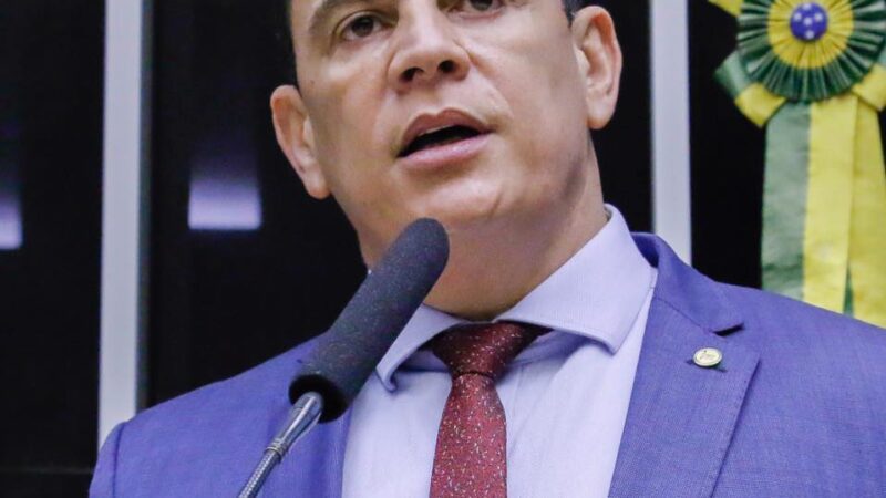 Filiação de Arnaldinho pelo PP, confirmação de Audifax na Serra e apoio a Pazolini em Vitória marcam movimentos políticos