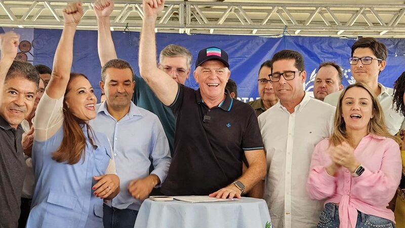 Governador Inaugura Obras e Revela Plano de Investimentos em Vila Pavão