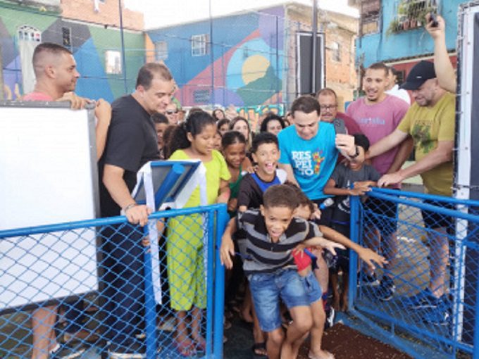 Inauguração do Parque Kids em Engenharia é marcada por festa e animação