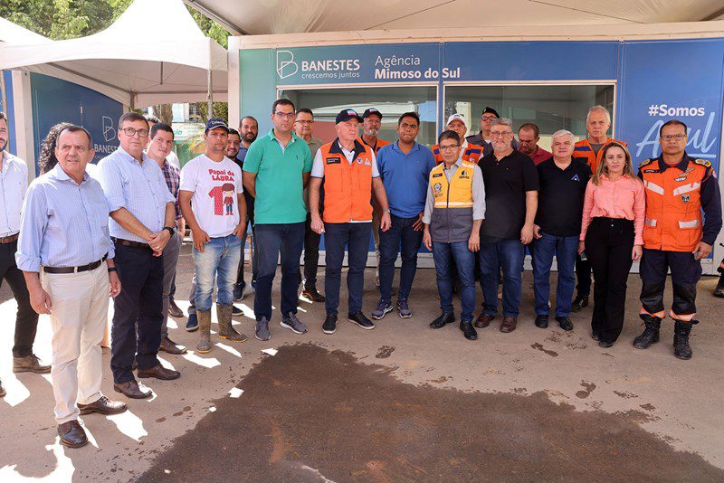 Governador anuncia aumento de repasse para hospital de Mimoso do Sul durante visita à cidade
