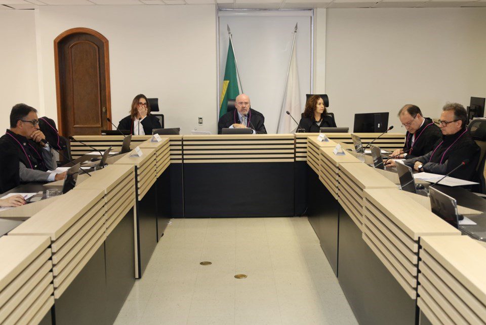 Decisão do TRF-6 Amplia Áreas Afetadas por Lama de Rejeitos para Incluir Litoral Norte