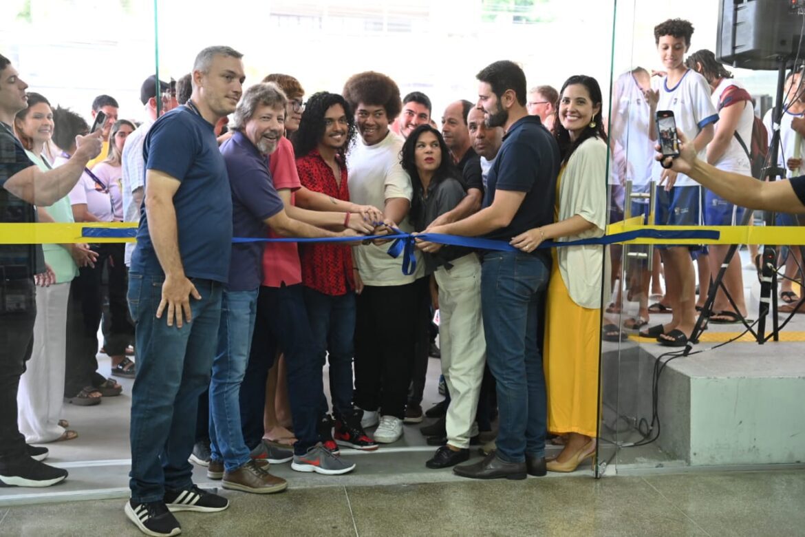 Pazolini inaugura Centro de Referência da Juventude em Vitória