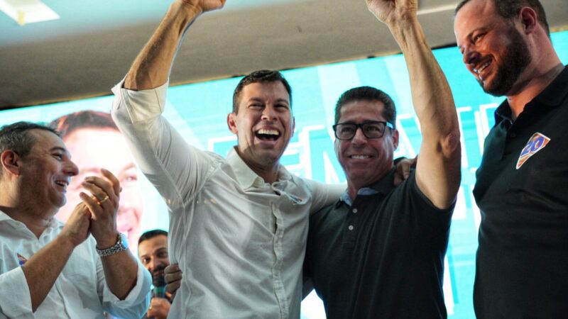 Multidão e Lideranças Políticas Apoiam Arnaldinho Borgo em Lançamento de Pré-Candidatura