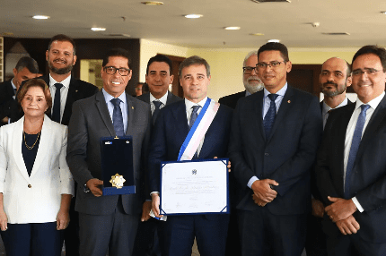 Ministro do STF Faz Visita Oficial à Assembleia Legislativa do Espírito Santo