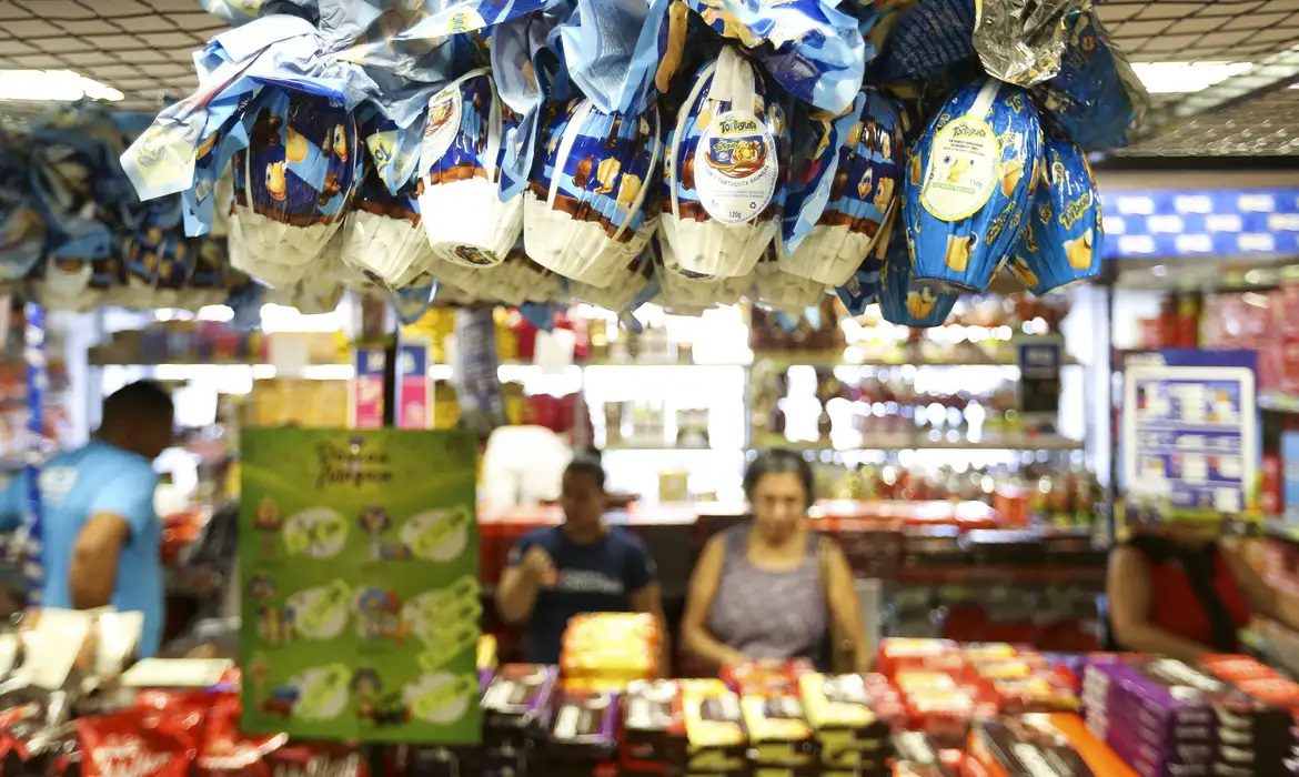 Ovos de Páscoa de 2025: menores, mais caros e com alternativas em biscoito