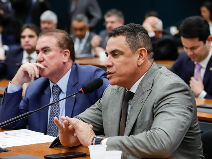 Projeto para ampliar a imunização contra a meningite pelo SUS