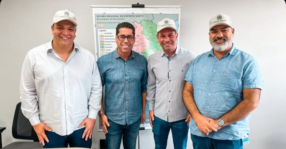 Deputado Marcelo Santos recebe vereadores em visita às obras de modernização da Assembleia Legislativa