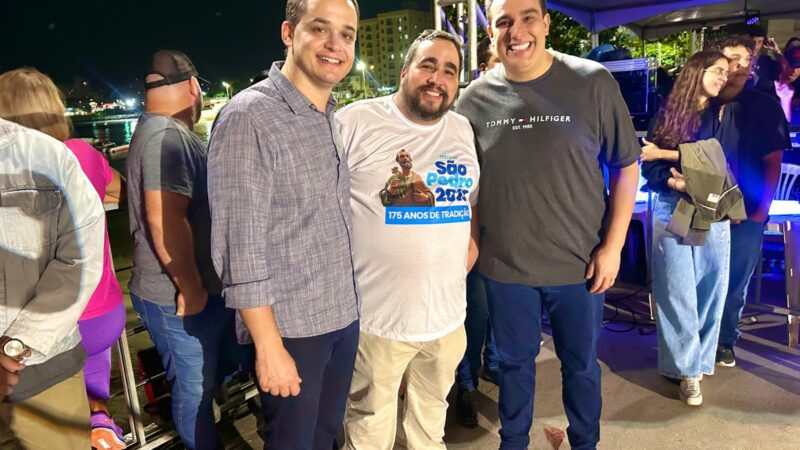 Lorenzo Pazolini marca presença na tradicional Festa de São Pedro, em Guarapari