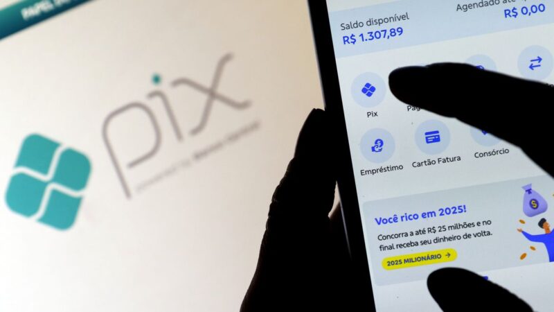 Pix começa segunda (16) pagamento automático e em breve oferecerá parcelamento, dispensando cartões
