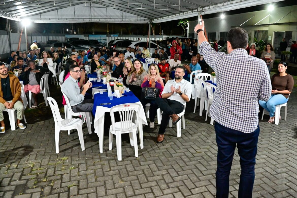 Emoção e histórias de superação: Pazolini participa de celebração de 4 anos do Abrigo 1