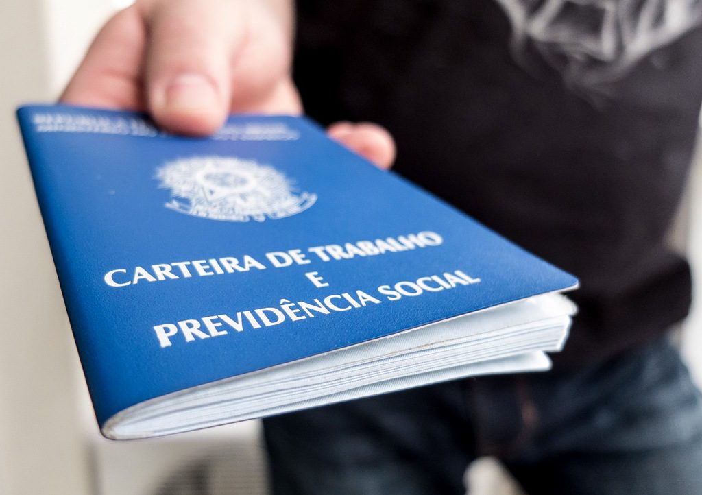 Semana começa com mais de 3 mil vagas de emprego na Grande Vitória