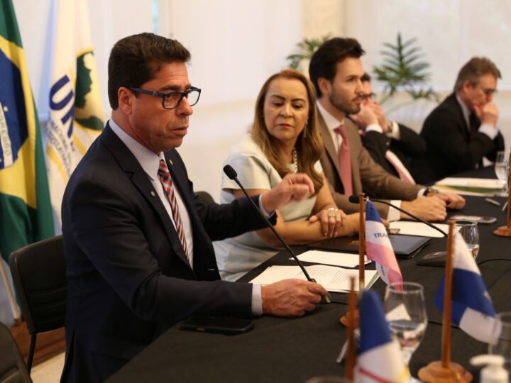 Marcelo Santos toma posse como presidente do colegiado de líderes das Assembleias Legislativas do país