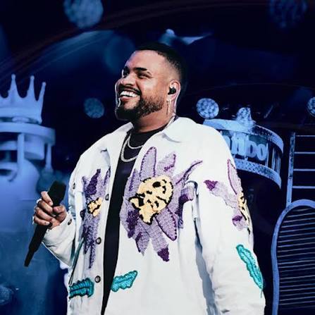 Cantor Yan, fenômeno do pagode, faz show em Vitória nesta sexta-feira (03)