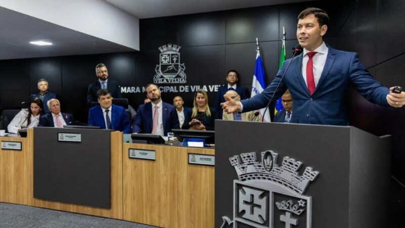 Prefeito leva à Câmara Municipal relatório com conquistas e investimentos da gestão
