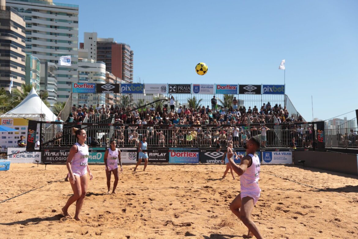 Torneio de futevôlei agita a Arena Esportiva de Verão neste sábado (17)