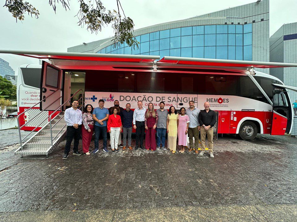 Hemoes lança novo ônibus com cadeiras automáticas e atendimento para até 120 doadores por dia