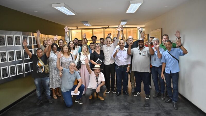 Pazolini fortalece escuta ativa em encontro com moradores