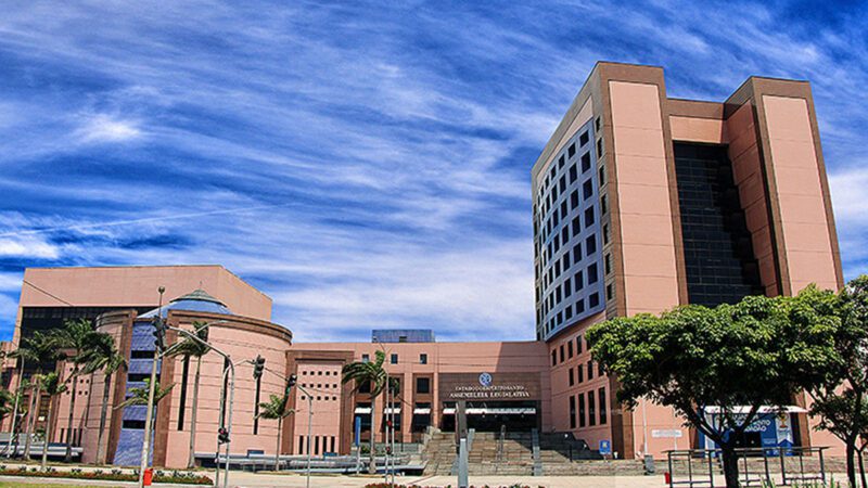 Cerimônia marca abertura do ano legislativo com participação dos Poderes na Assembleia