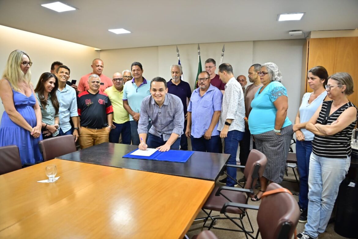 Pazolini impulsiona infraestrutura esportiva com edital para complexo em Santo Antônio