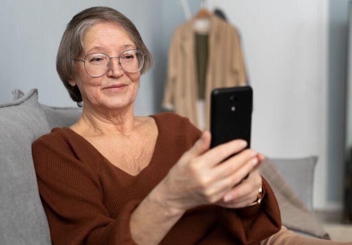 Palestra debate proteção da terceira idade na era digital nesta sexta-feira (6)