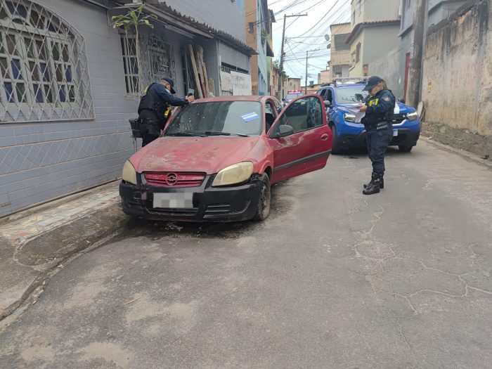 Mais de 190 veículos abandonados são retirados das ruas de Vitória em um ano