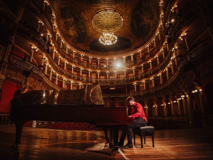 Bruno Hrabovsky apresenta show de Pink Floyd em versão para piano no Sônia Cabral