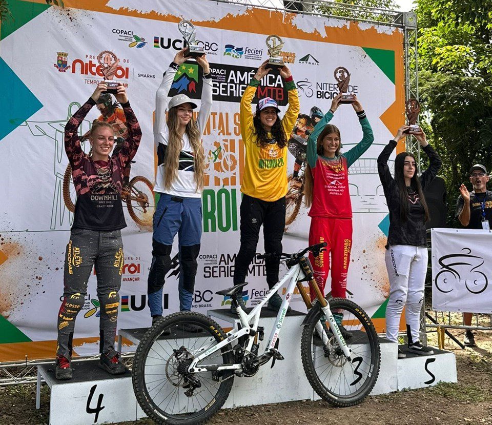 Ciclista capixaba conquista título do Continental Series Downhill