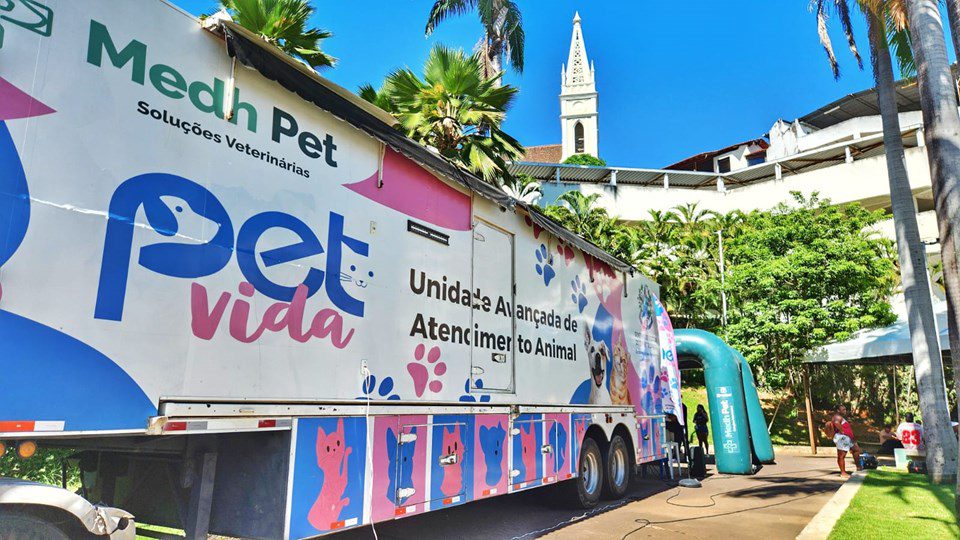 Pet Vida leva 250 castrações e 350 vacinas gratuitas à Ilha de Santa Maria e Jardim Camburi
