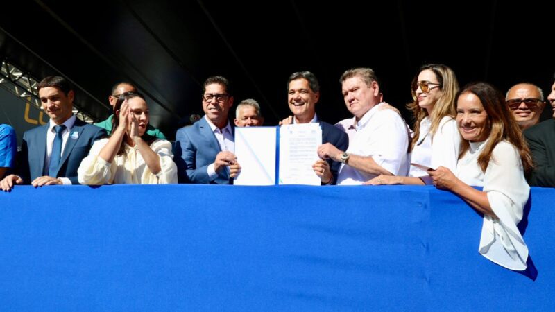 Aniversário de Cariacica é marcado por pacote de investimentos de mais de R$ 49 milhões