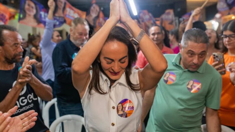 Jeesala Coutinho mostra força na largada: lançamento de campanha transborda o Clube RDC e sacode a política capixaba