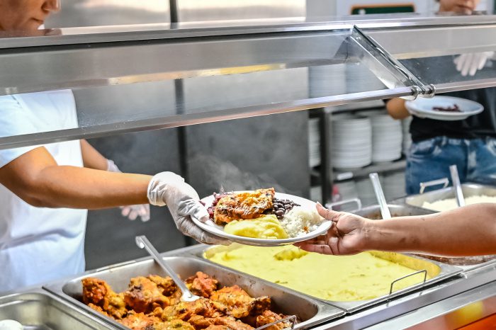 Restaurante Popular ultrapassa 230 mil refeições servidas em menos de um ano
