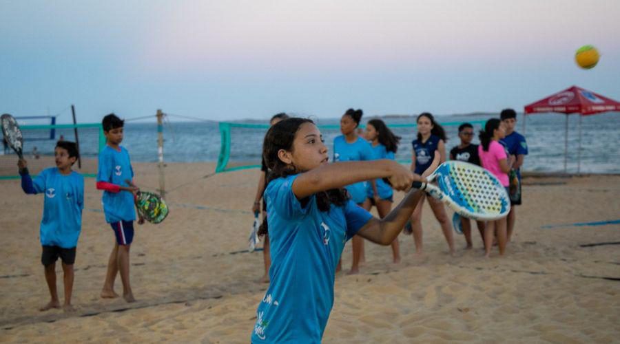Projeto oferece 240 vagas em quatro modalidades esportivas para crianças e adolescentes