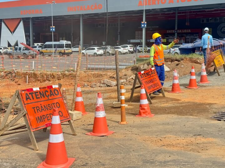 Interdição na Avenida Mário Gurgel altera trânsito no sentido Viana; veja alternativas