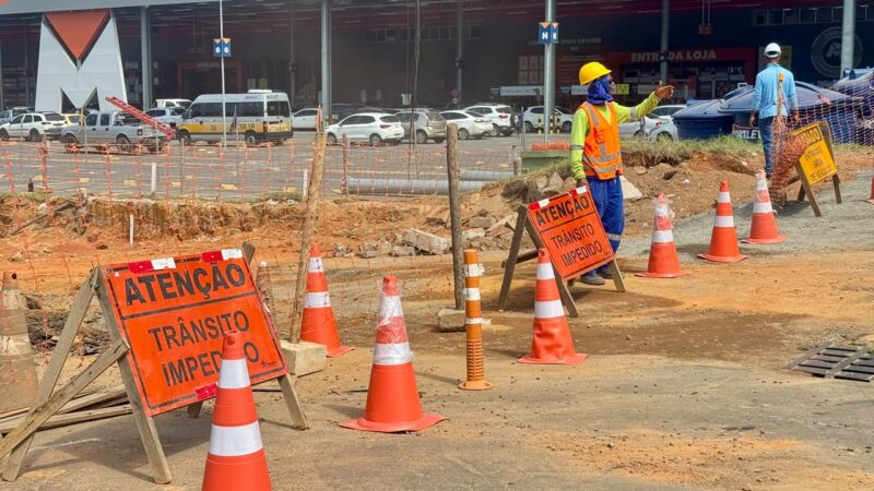 Interdição na Avenida Mário Gurgel altera trânsito no sentido Viana; veja alternativas