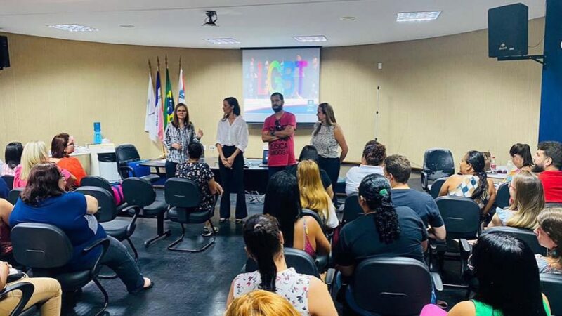 Prefeitura de Vila Velha capacita profissionais da saúde para atender população LGBT