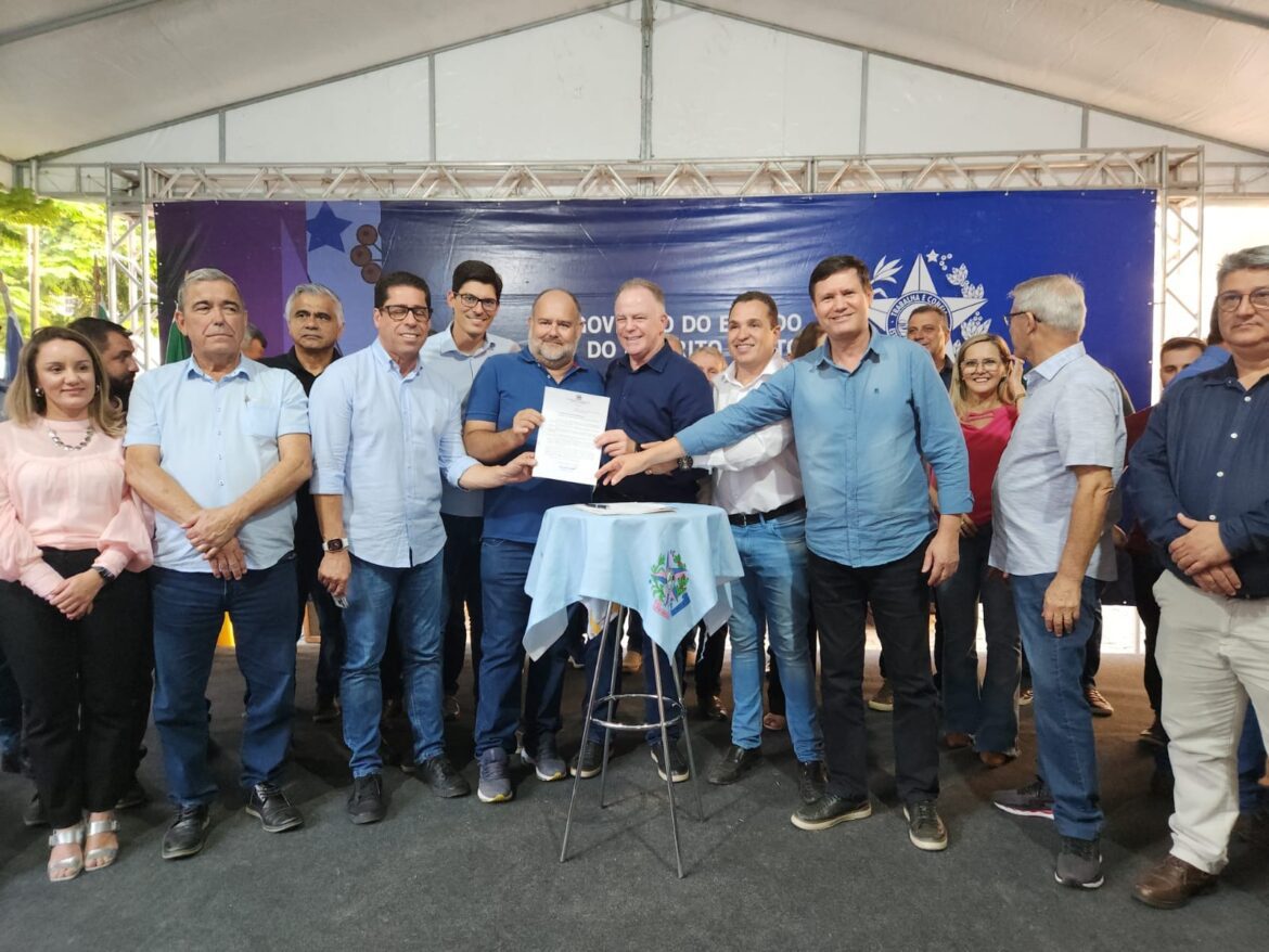Casagrande anuncia investimentos em Pancas com pavimentação de ruas e implantação de nova unidade de saúde