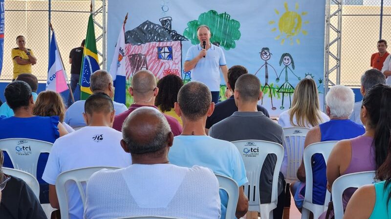 Inauguração de Quadra Esportiva e visita do Governador a projetos de macrodrenagem em Vila Velha