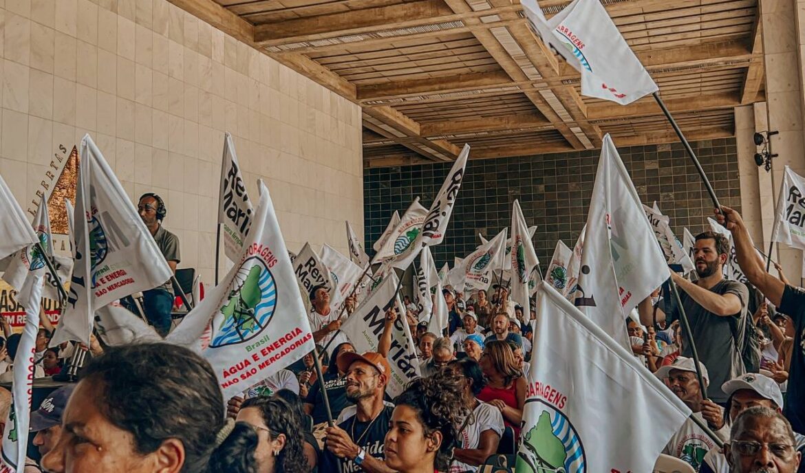 Manifestações em Belo Horizonte destacam impactos das barragens e clamam por justiça para vítimas de MG e ES