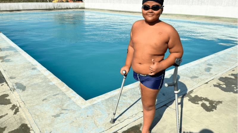 Ele passou pela maior prova de sua vida e saiu vitorioso. Por isso, enfrentar qualquer disputa nas piscinas é uma missão bem fácil, vencendo um campeonato atrás do outro