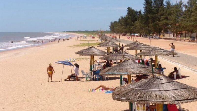 No Pico do Verão, Presidente Kennedy Ainda Aguarda Estudo de Balneabilidade