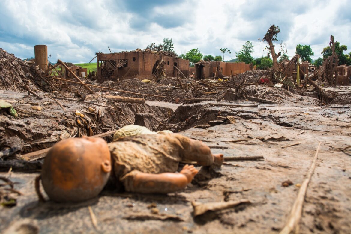 Desaceleração nas Negociações de Reparação no Caso Samarco em 2023.