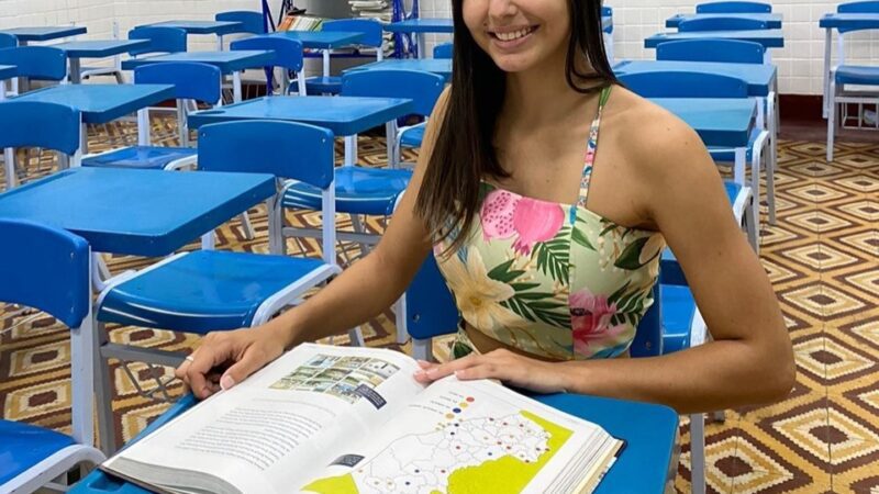 Aluna da Rede Estadual de Ensino conquista nota máxima na redação do Enem 2023