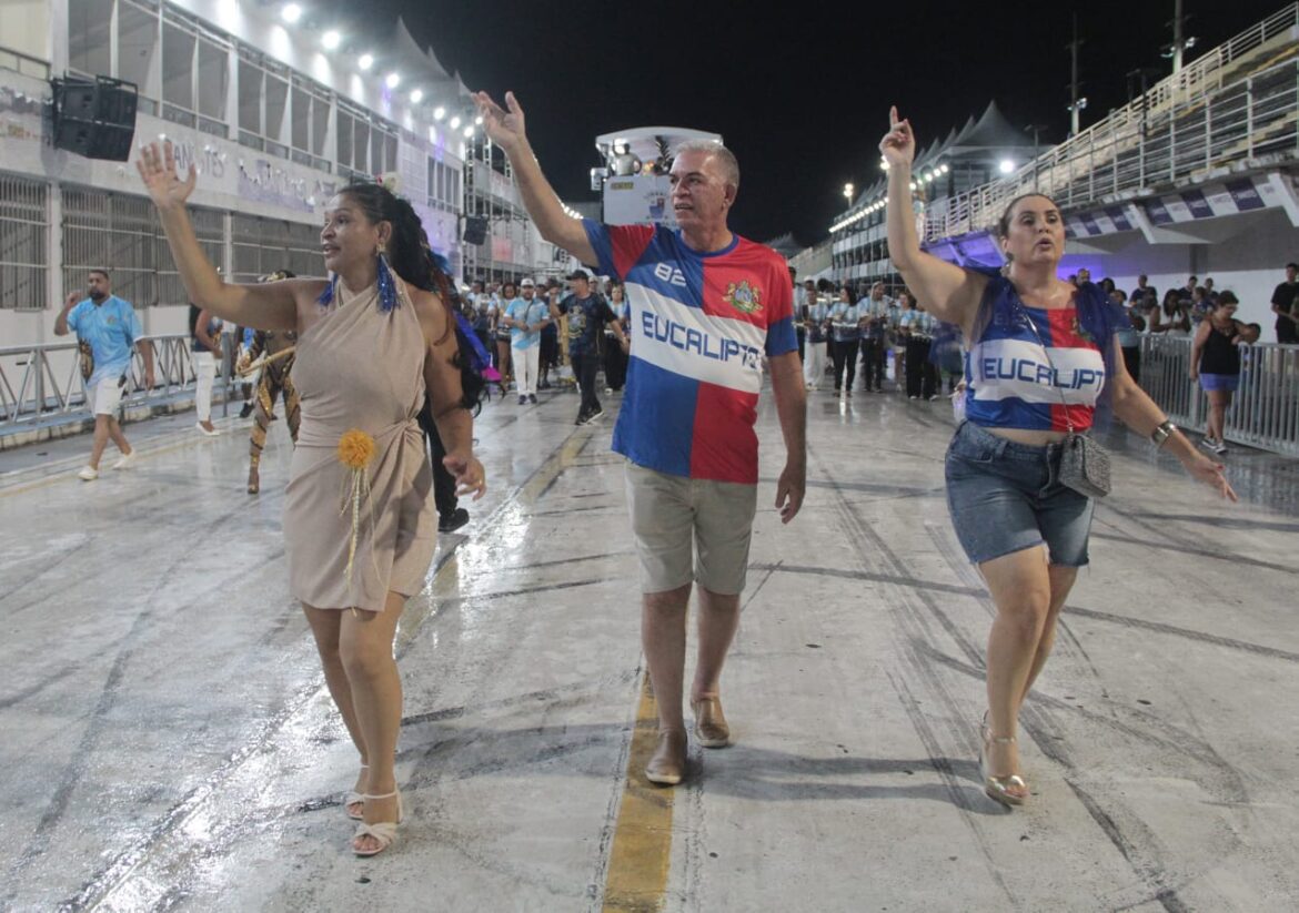 Baixo Guandu brilha no ensaio técnico da Escola de Samba Independente de Eucalipto em preparação para o Carnaval