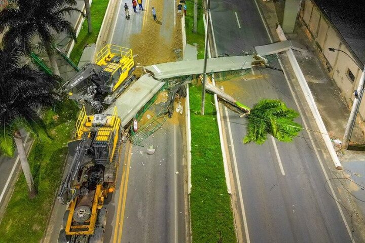 VÍDEO | Acidente na BR-101: Carreta colide com passarela, causando ferimentos em morador e interdição da via